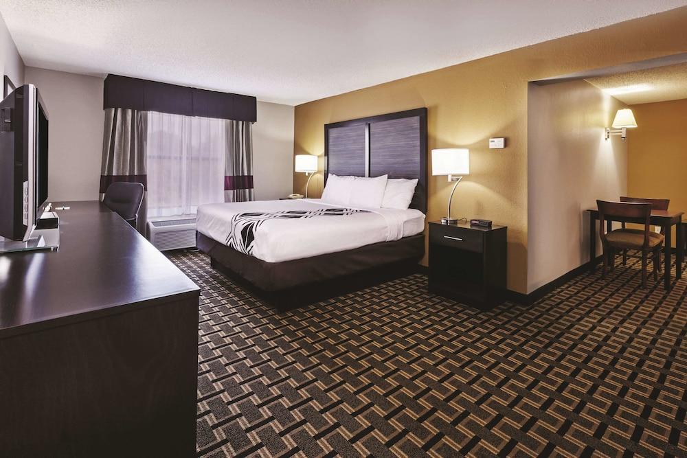 La Quinta By Wyndham Denison - North Lake Texoma Bagian luar foto