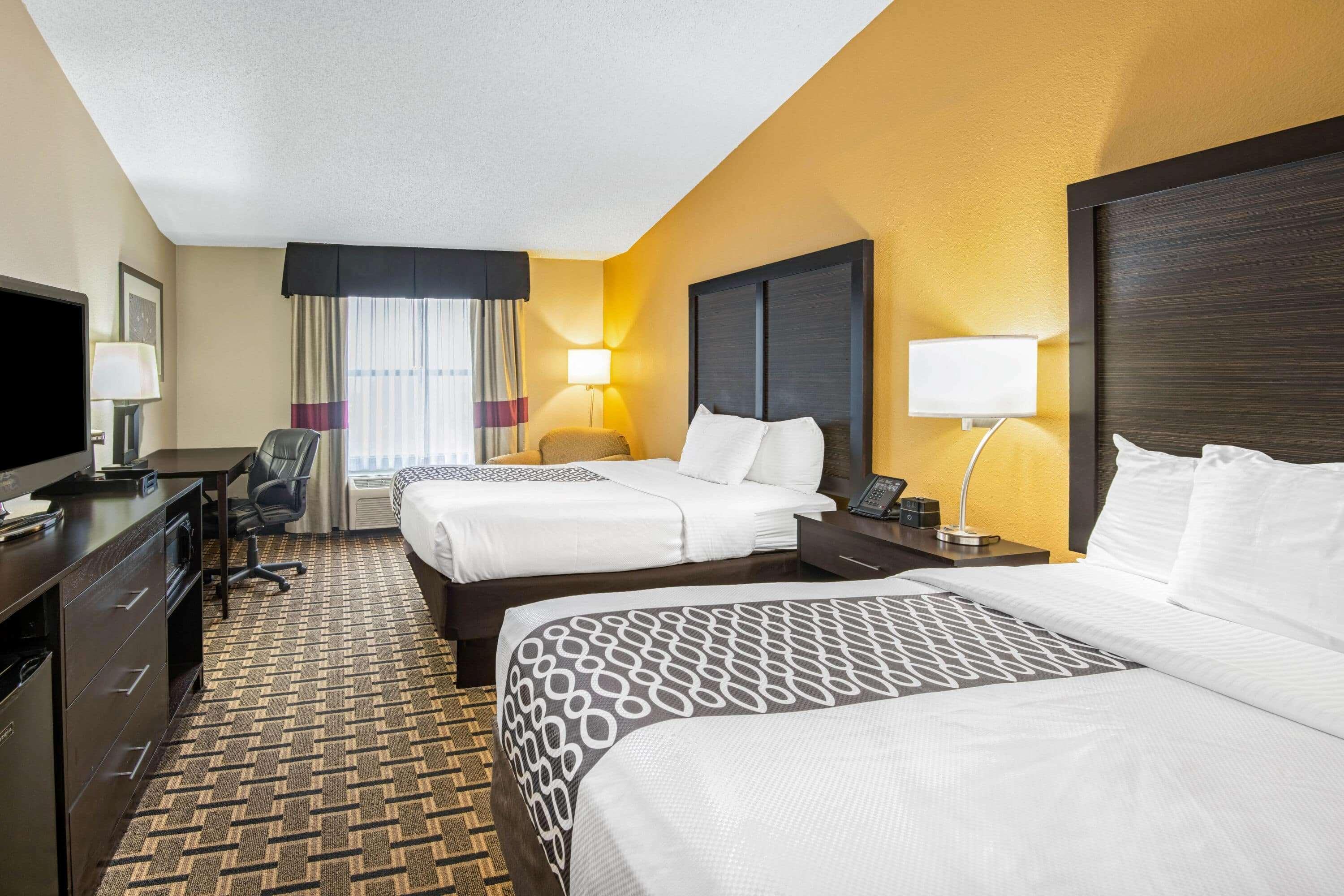 La Quinta By Wyndham Denison - North Lake Texoma Bagian luar foto
