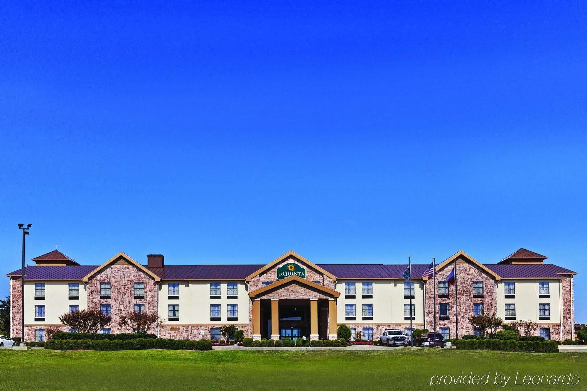 La Quinta By Wyndham Denison - North Lake Texoma Bagian luar foto